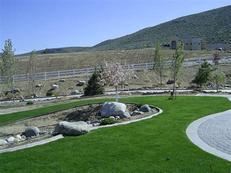 guide  scaping landscaping ideas  acres