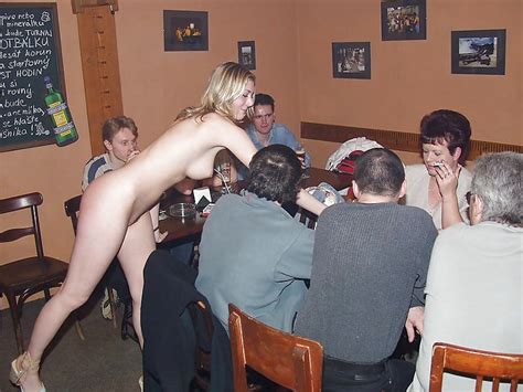 naked waitress naked bartender 53 pics