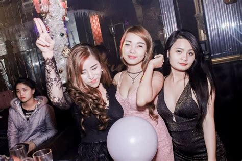 max 3 nightclub hanoi jakarta100bars nightlife reviews