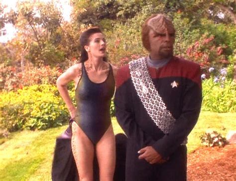 jadzia dax and worf on risa ds9 episode let he who is without sin