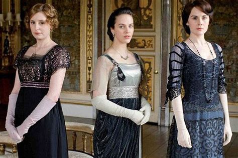 Downton Abbey S Jessica Brown Findlay It S Very Odd Being Naked In