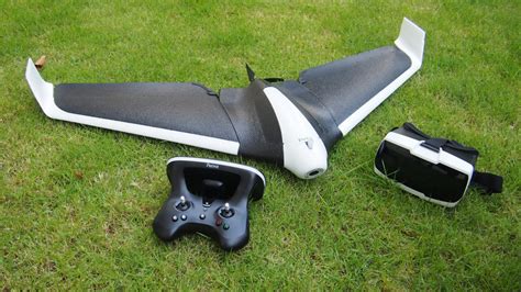 parrot drones promise  person experience  virtual reality headset techgoondu