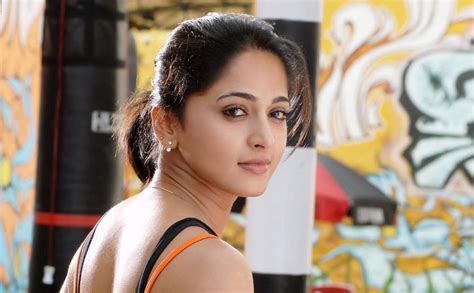 anushka profile biography movies video gallery