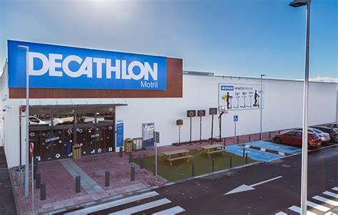decathlon espana alcanza las  tiendas tras abrir en motril cmd sport