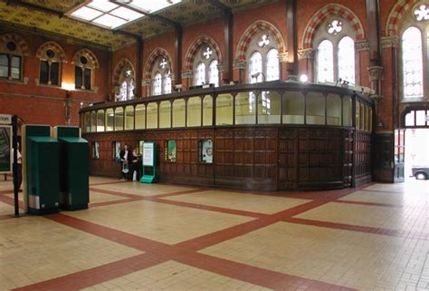 booking office st pancras station london