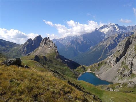 sur les  belles routes des alpes decouvrez la magie de la  alpina