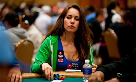 pemain poker wanita terbaik situs games slot  terpercaya