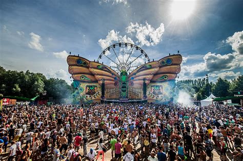 Tomorrowland 2014 Tickets To See Tiesto And Afrojack Live