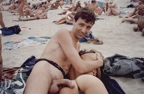 nude beach sex public blowjob adulte archive