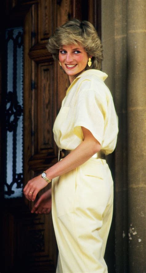 Princess Diana S Style Her Most Iconic Looks Who What