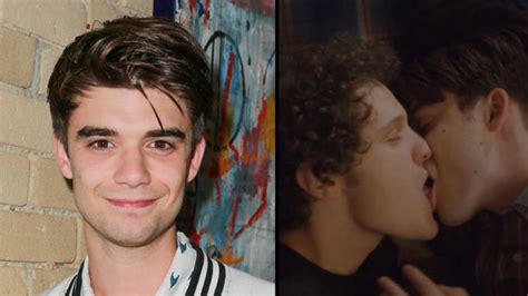 Why The Lack Of Gay Sex In Netflix S Alex Strangelove Is