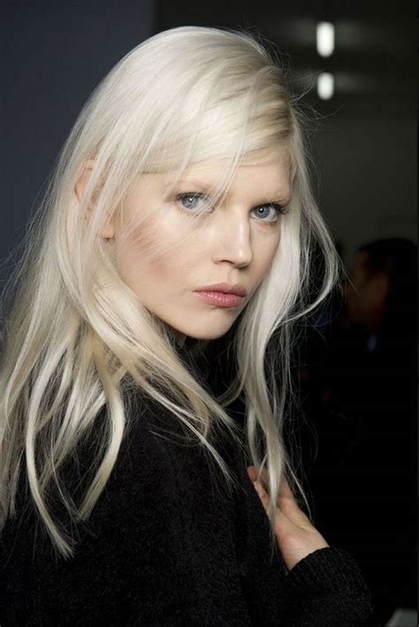 Nordic Blonde Dazzling Hair Beauty Platinum Blonde Hair Hair Styles