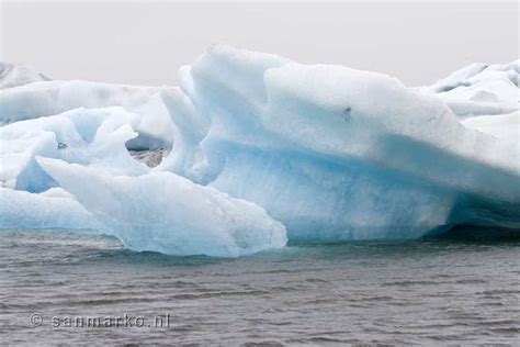 ijsbergen  alle vormen en maten  het joekulsarlon gletsjermeer  ijsland skaftafell hoefn