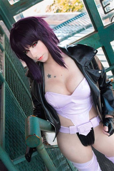 pin on ghost in the shell cosplay