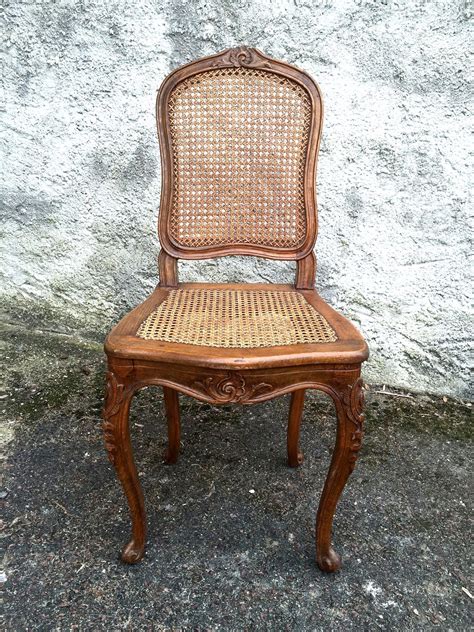 relooker de vieilles chaises en bois les meubles de sebastien