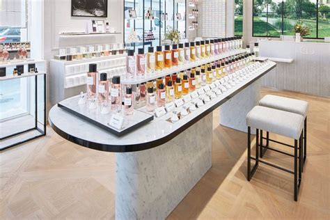 dior official website dior fragrance store store design boutique perfume store