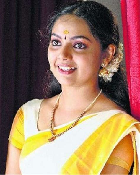 best film actress samvritha sunil wallpapers