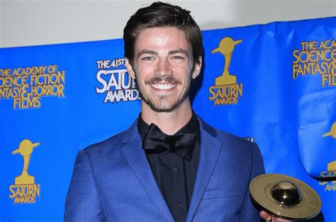 the flash star grant gustin calls out body shamers