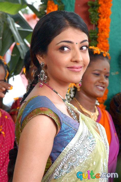 ezone actress kajal agarwal latest white saree nice images 2011
