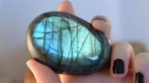 labradorite complete buying guide  meanings properties facts
