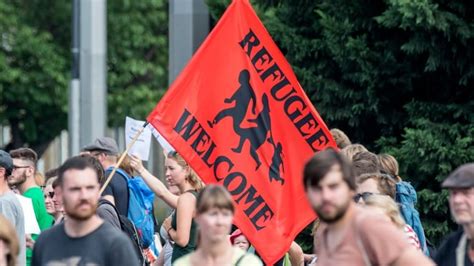 German Soccer Club Set To Hoist Refugees Welcome Banner At Match