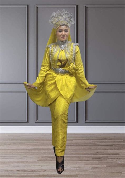 baju tradisional puteri perak tradisional jurugambar perkahwinan malaysia lagu