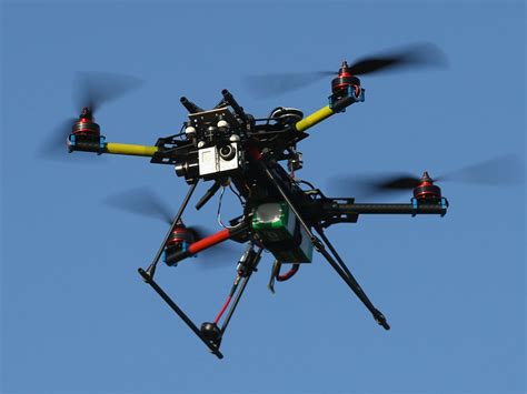 homeland security warns drones     attacks cbs news