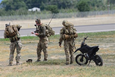 special tactics airmen cct prepare  set    air refueling point   training