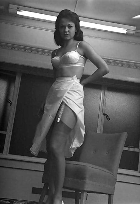 1960s ladies loved flashing stocking tops ii 30 pics