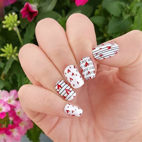 mon amour nail appliques give   tres chic manicure