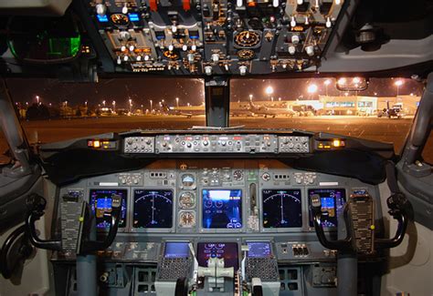 jet airlines boeing  cockpit
