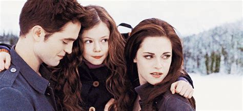 mackenzie foy known as renesmee cullen is now in the