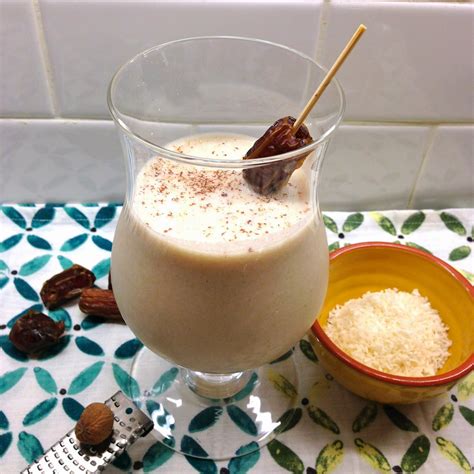 neurotic kitchen  date  delicious easy coco date shake
