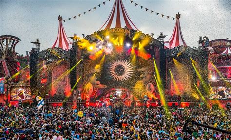 Party Around The World Your Guide To The Very Best Edm Festivals