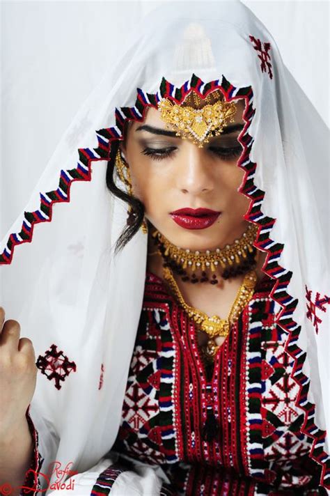 baluchi dress balochi dress oriental fashion iranian women