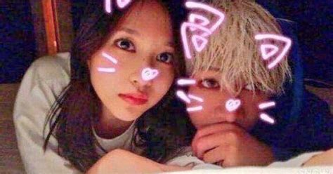 here s the truth behind mina and bambam s intimate photo koreaboo