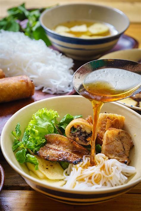 10 local foods to try in vietnam food international