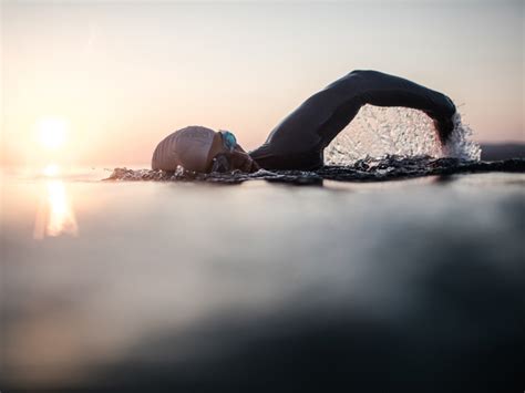 ocean swimming benefits  open water swimming helps  feel