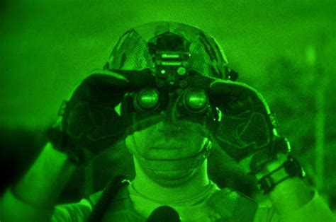 night vision technology sharpens  light operations    army magoda