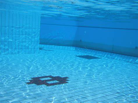 fileswimming pool underwater jpg