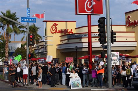 steve lopez defending free speech not bigotry at chick fil a l a now los angeles times