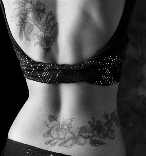 Sensuales Tatuajes En La Espalda Baja Que Nunca Pasarán De Moda Scoopnest