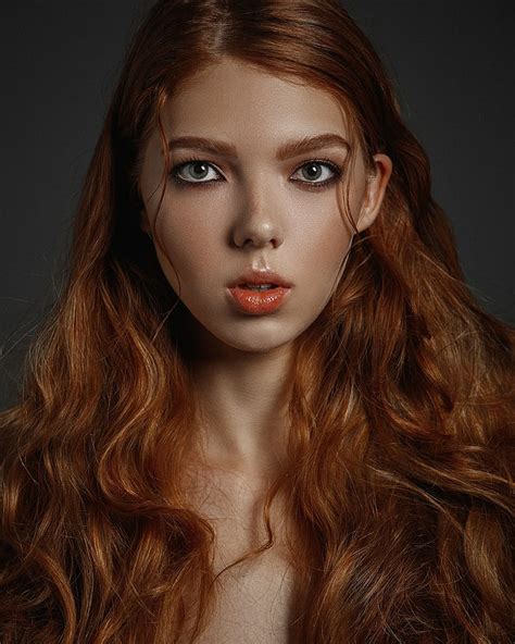 여자 모델 얼굴 빨간 머리 자연 옥외 Aleksey Trifonov 정면도 Hd 배경 화면