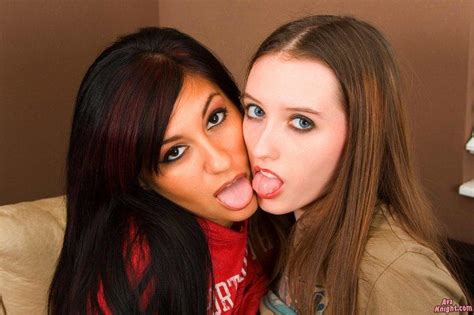 Pictures Of Teen Porn Girl Ava Knight Having Hot Lesbian