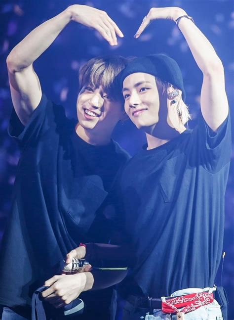 bts bangtan sonyeondan kim taehyung tae  taetae cgv jeon