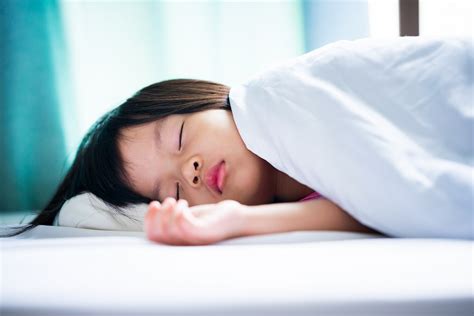 kebiasaan  bisa bikin anak tidur pulas genpico