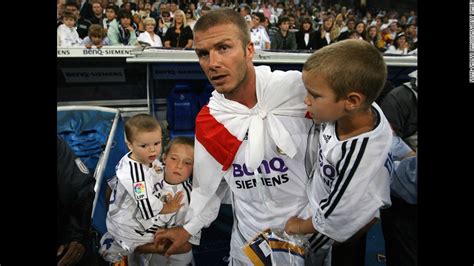 End It Like Beckham Global Superstar David Beckham To Retire Cnn