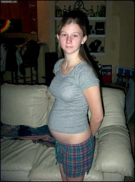 Few Cute Pregnant Teen Ex Coeds In Pic 5