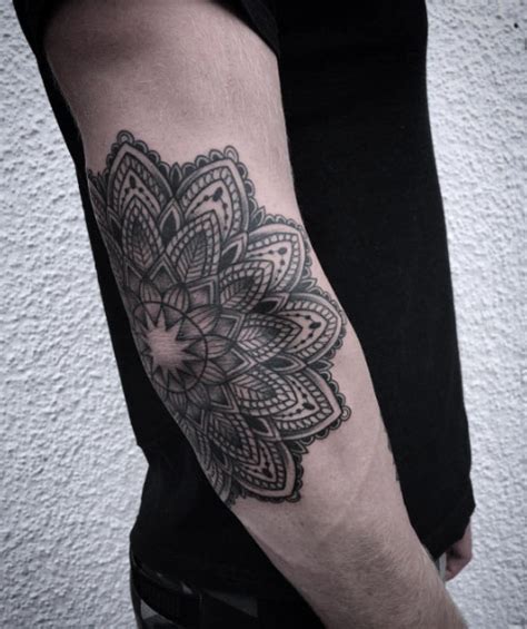 40 perfect black and grey ink tattoos for men tattooblend