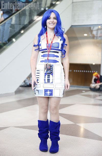 girl shows boobs to r2d2 new porn